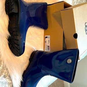 Ugg rain boots